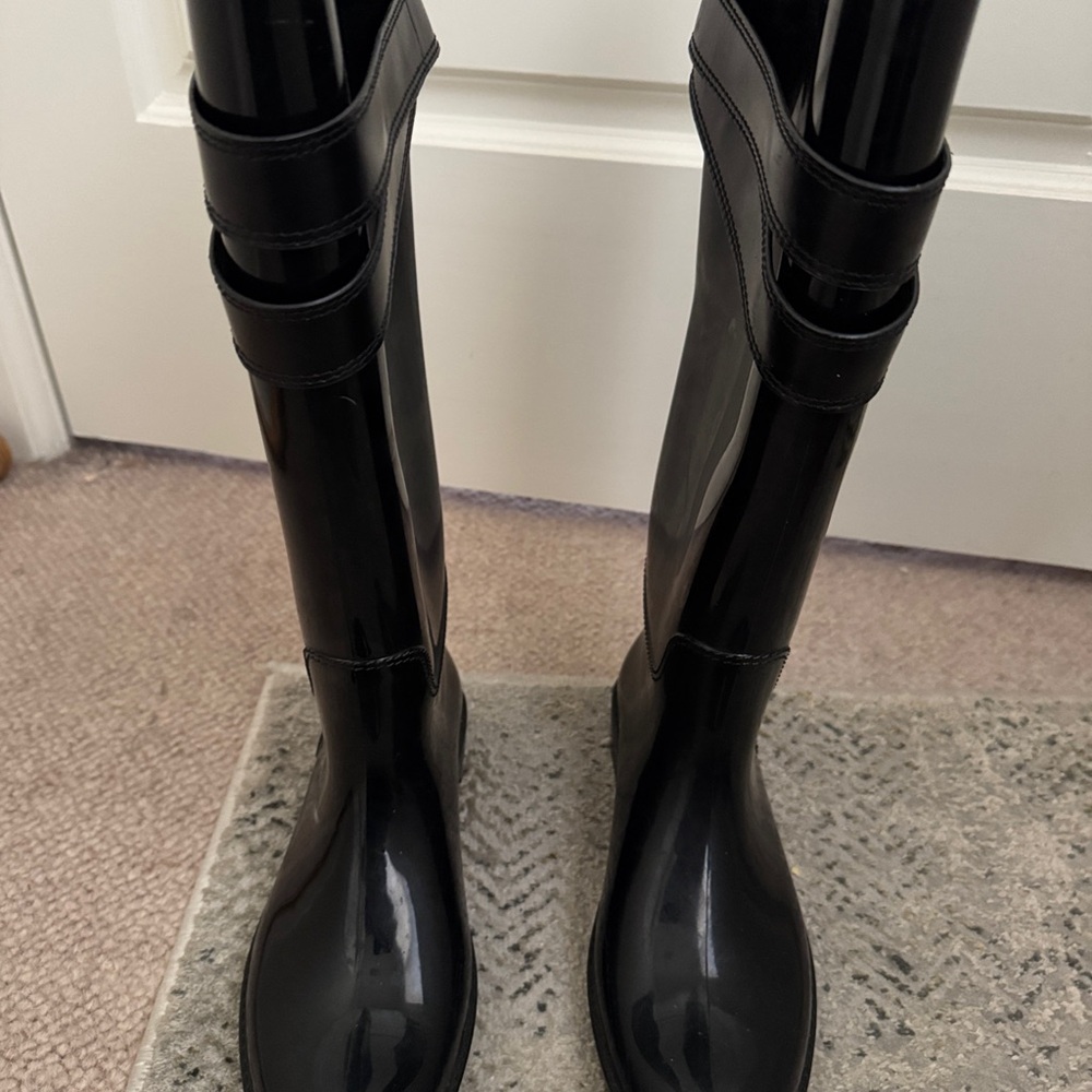 Coach Glossy Black Winter Boots